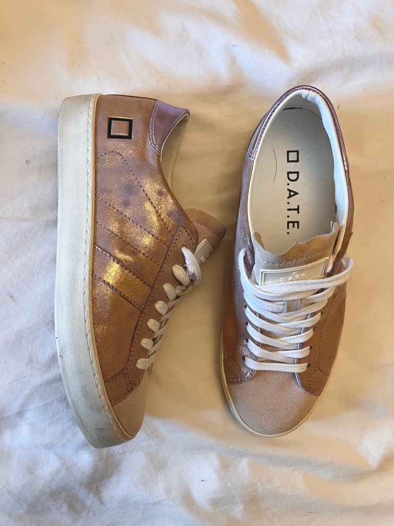 D.A.T.E. Metallic Rose Gold Low-Top Sneakers